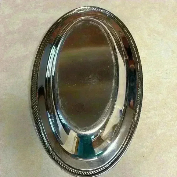 Silver Plate Bread Bowl..Unknown Manufacturer - Picture 5 of 7